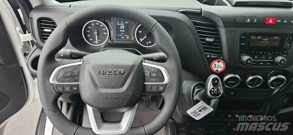 Iveco Daily 35S18A8 Furgons