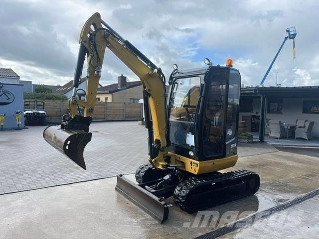CAT 302.7 D CR Mini ekskavatori < 7 t