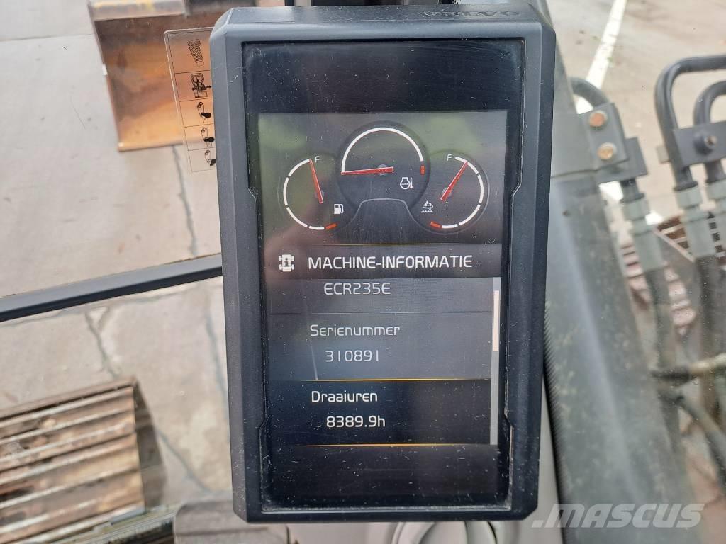 Volvo ECR 235 E Kāpurķēžu ekskavatori