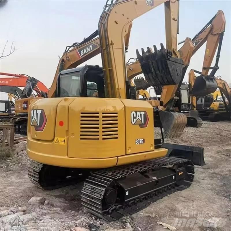 CAT 307 Kāpurķēžu ekskavatori