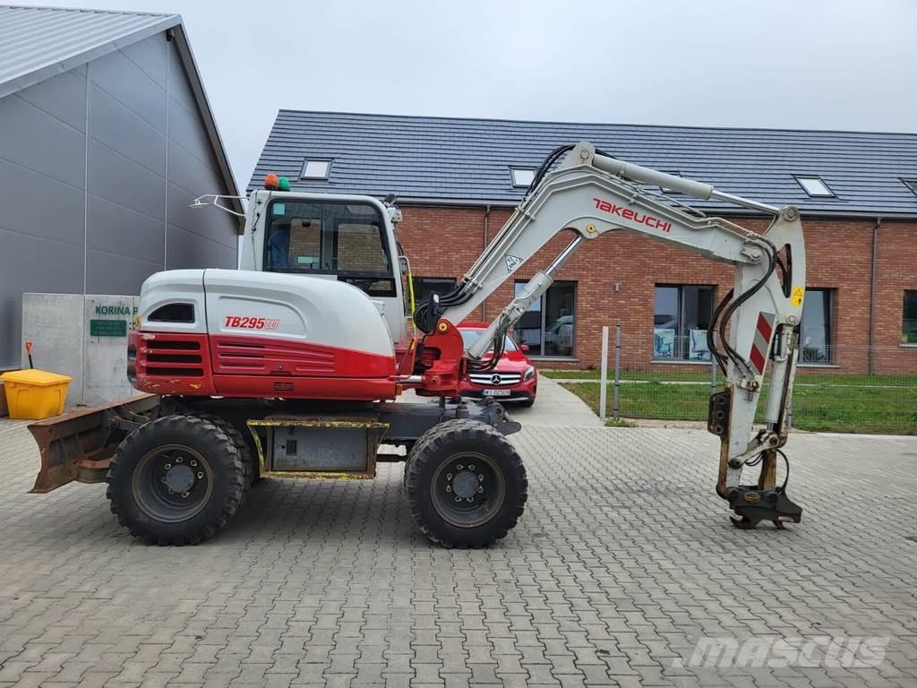 Takeuchi TB295W Vidēja lieluma ekskavatori 7 t - 12 t