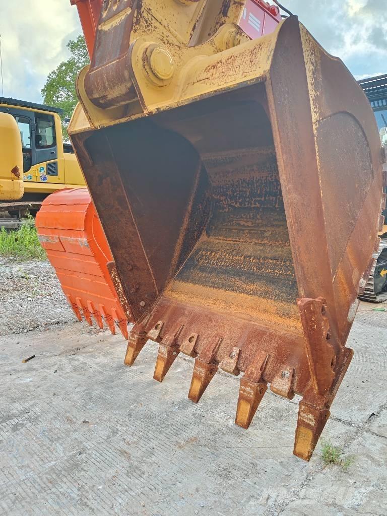Komatsu PC 400-8 Kāpurķēžu ekskavatori