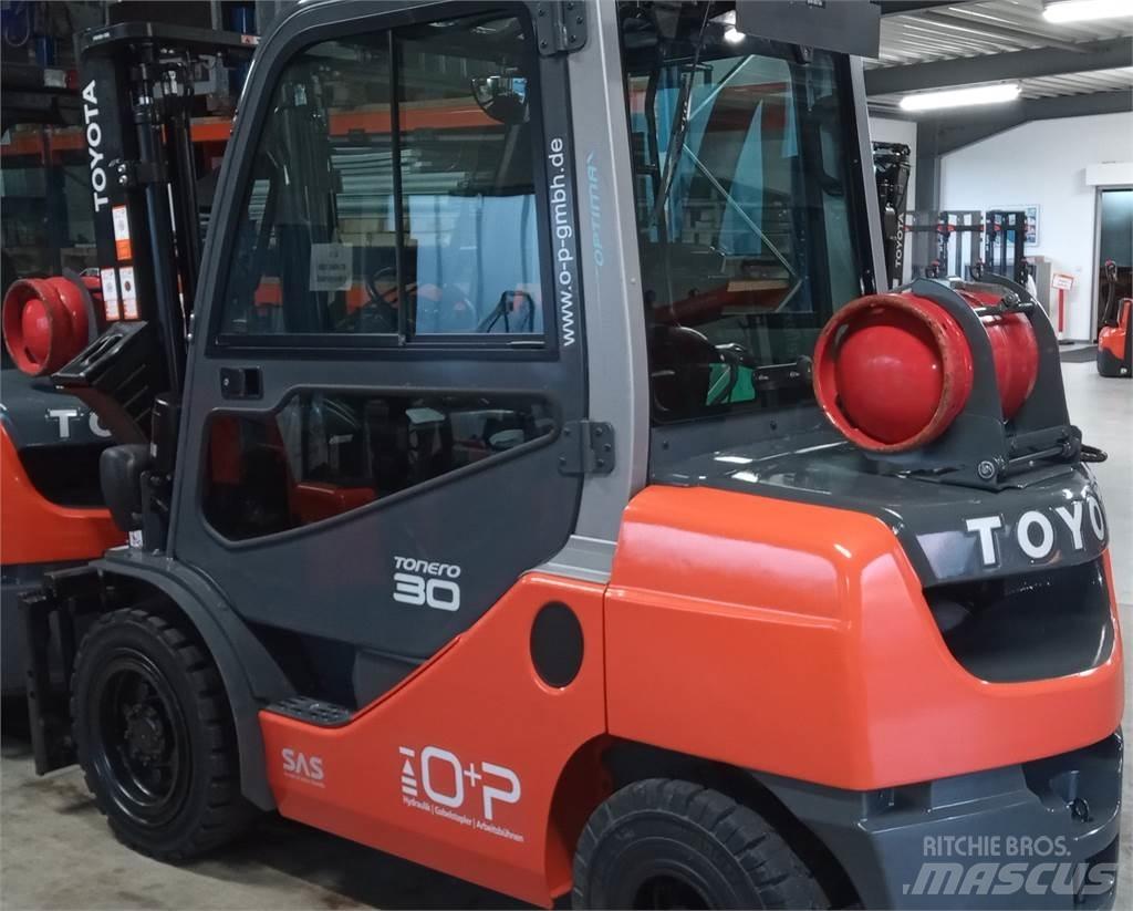 Toyota 02-8FGF30 LPG tehnika
