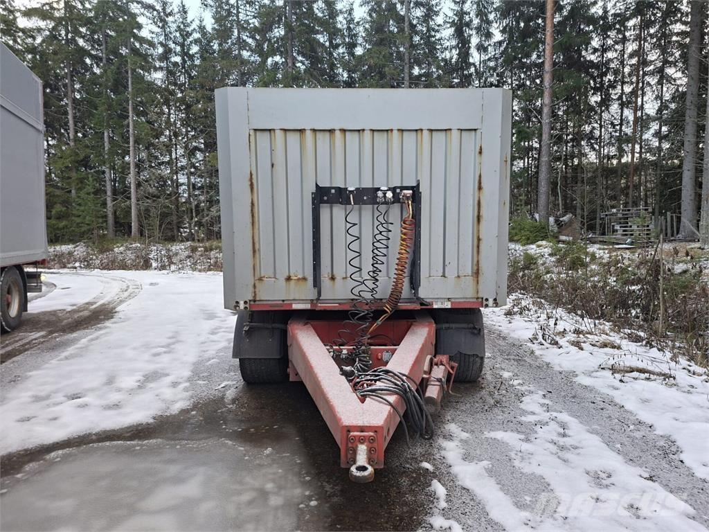 Kögel SN24 Tents treileri