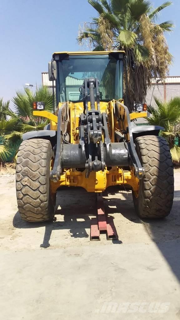 Volvo L90F Iekrāvēji uz riteņiem