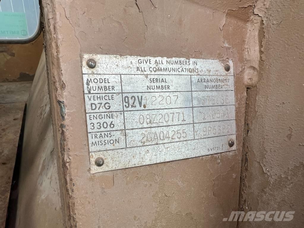 CAT D7G Kāpurķēžu buldozeri