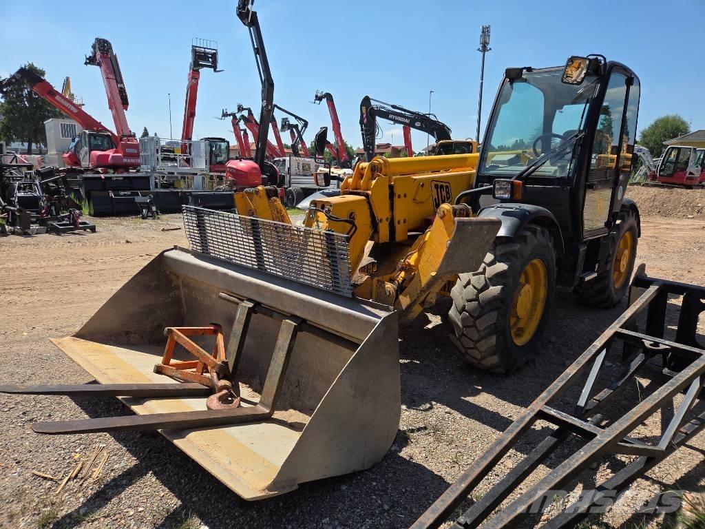 JCB 532-120 Teleskopiskie manipulatori