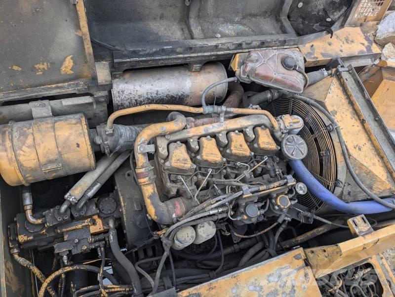 Liebherr 922 Kāpurķēžu ekskavatori