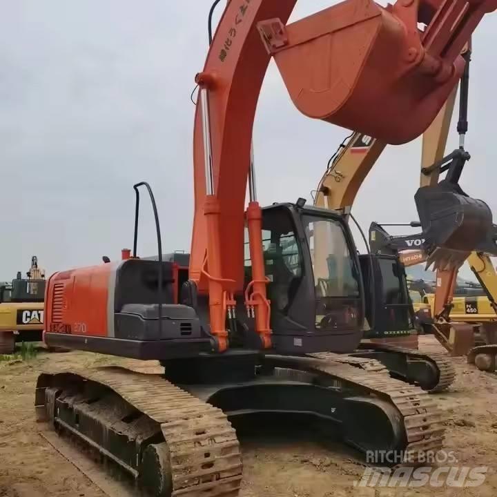 Hitachi ZX 270 Kāpurķēžu ekskavatori