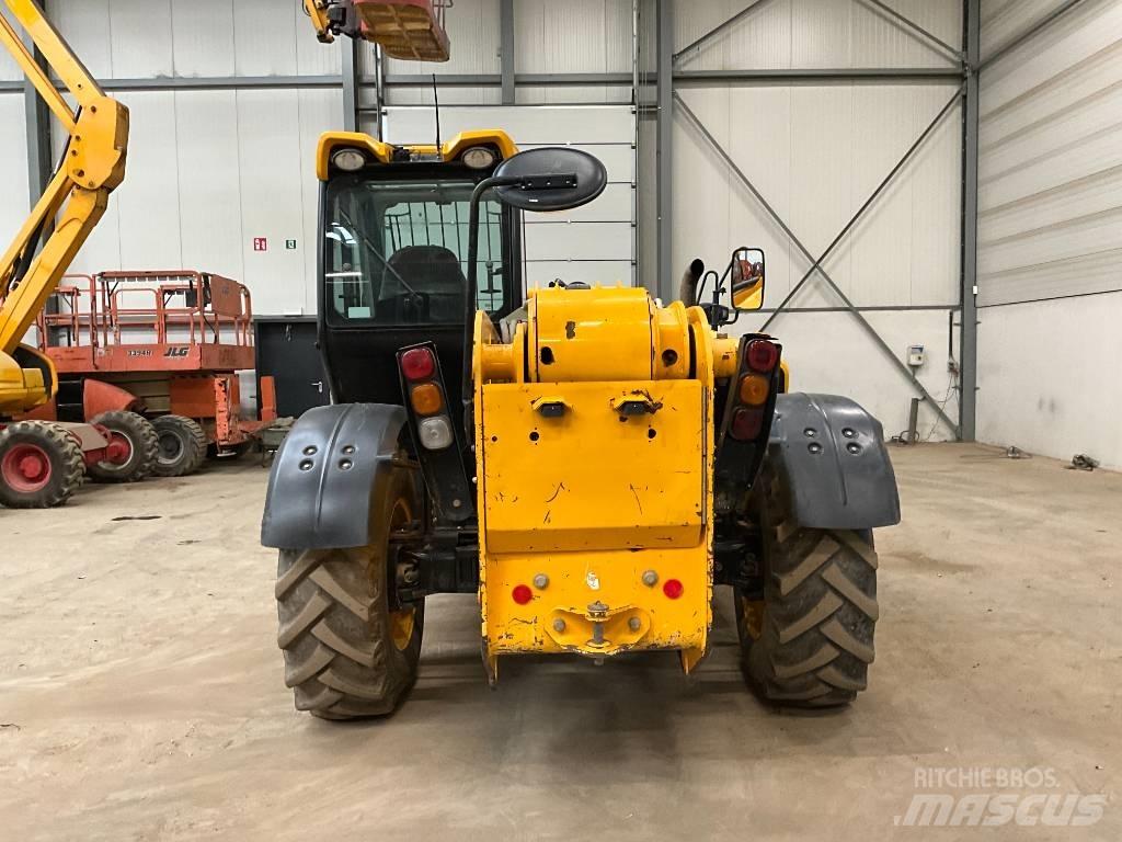 JCB 535-125 Teleskopiskie manipulatori