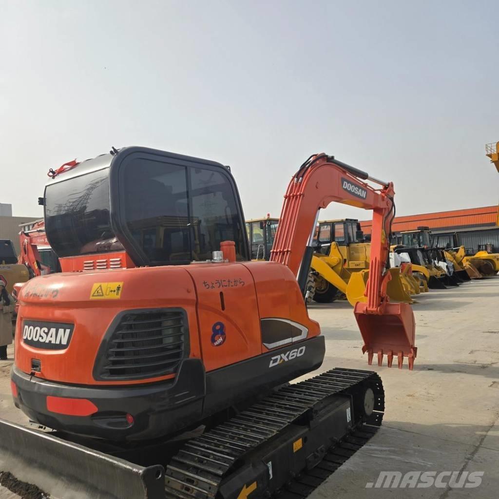 Doosan DX 60 Mini ekskavatori < 7 t
