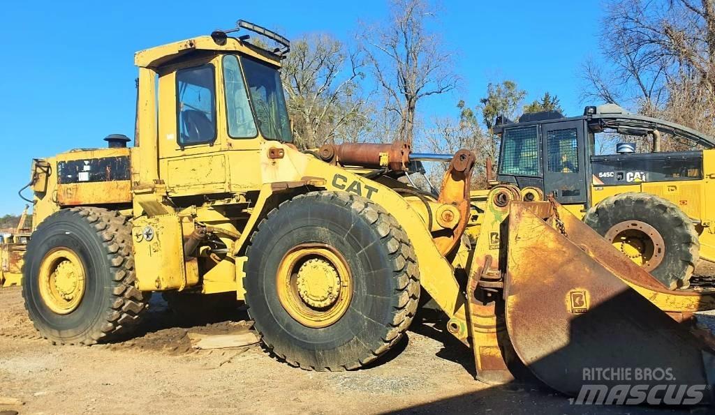 CAT 966 E Iekrāvēji uz riteņiem