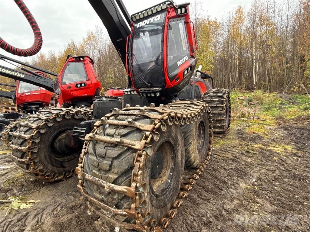 Komatsu 951 Harvesteri
