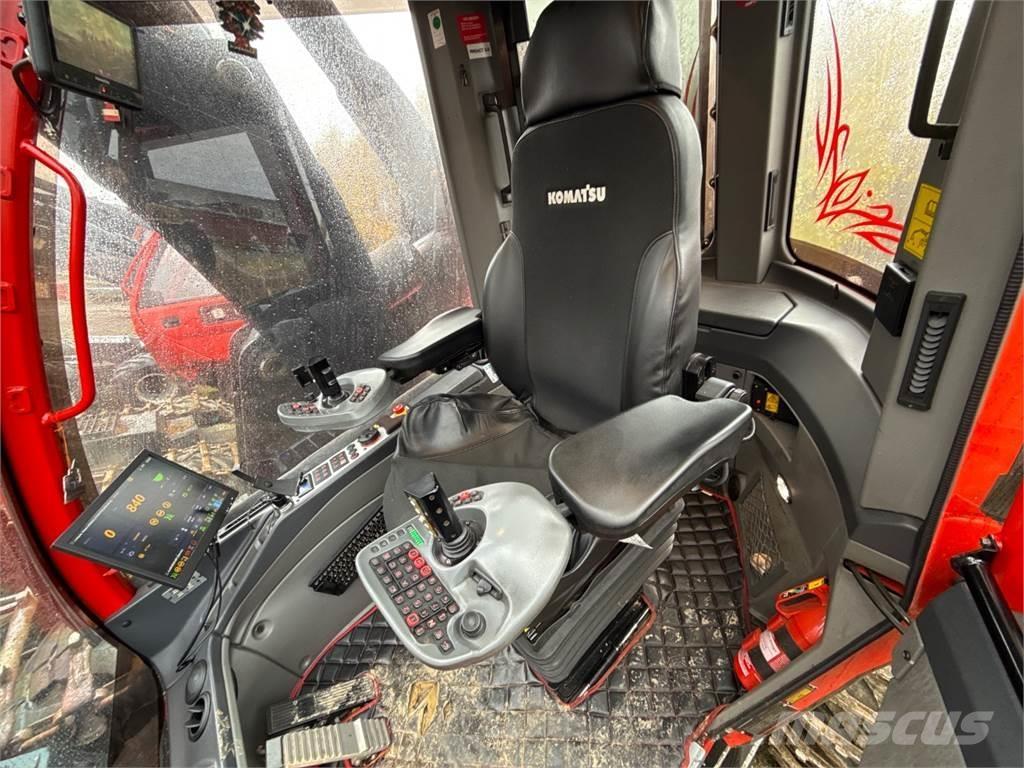 Komatsu 951 Harvesteri