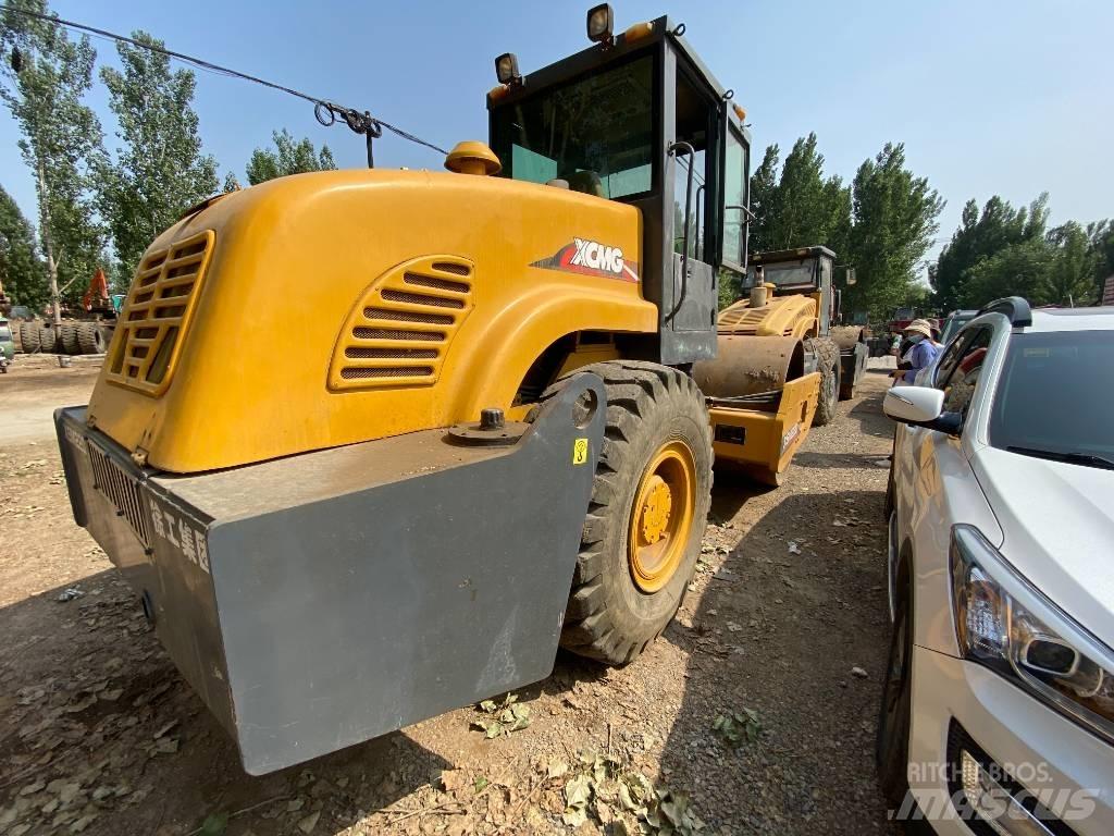 XCMG XSM220 Vienvalča grunts veltņi