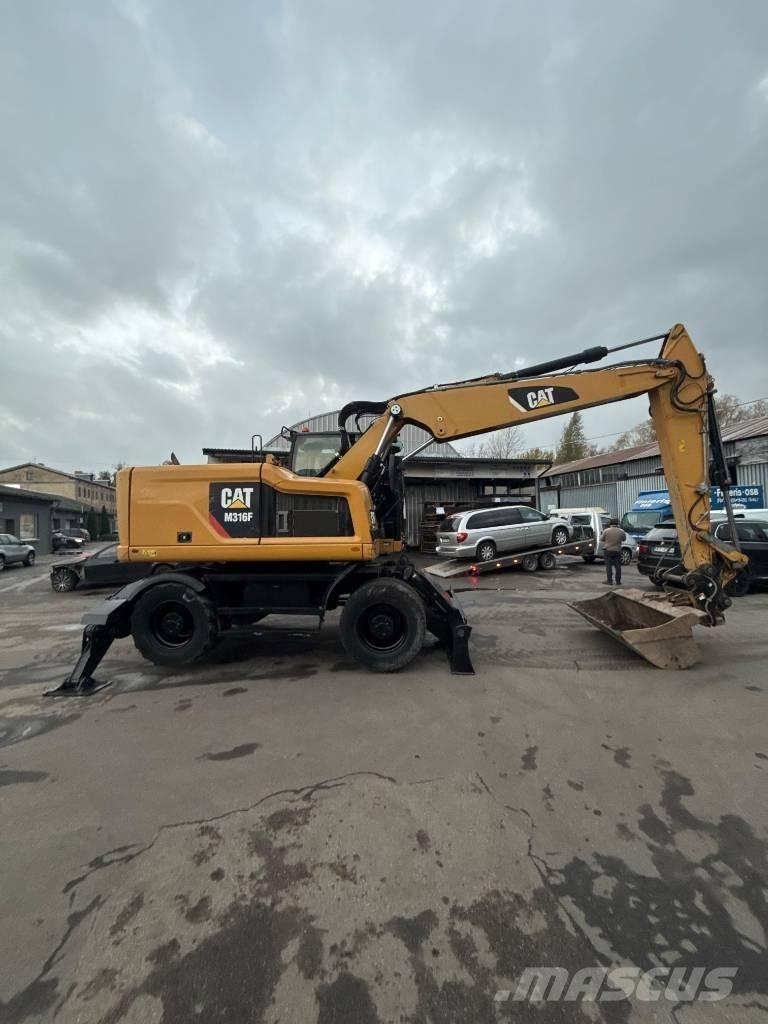 CAT M 316 F Ekskavatori uz riteņiem