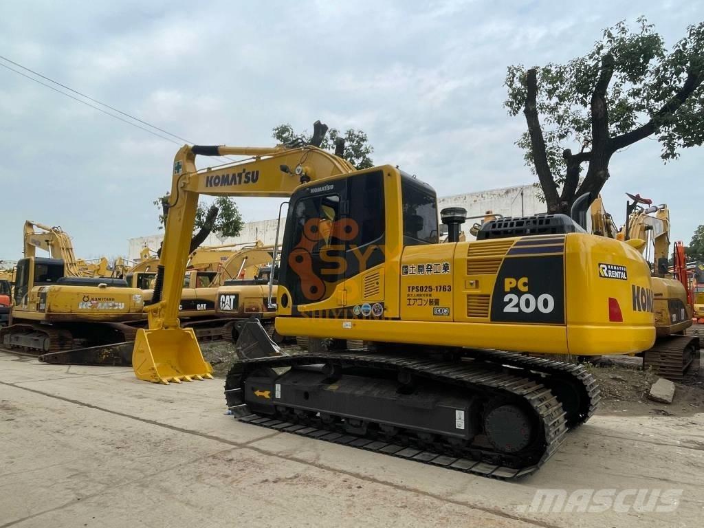 Komatsu PC 200 Kāpurķēžu ekskavatori