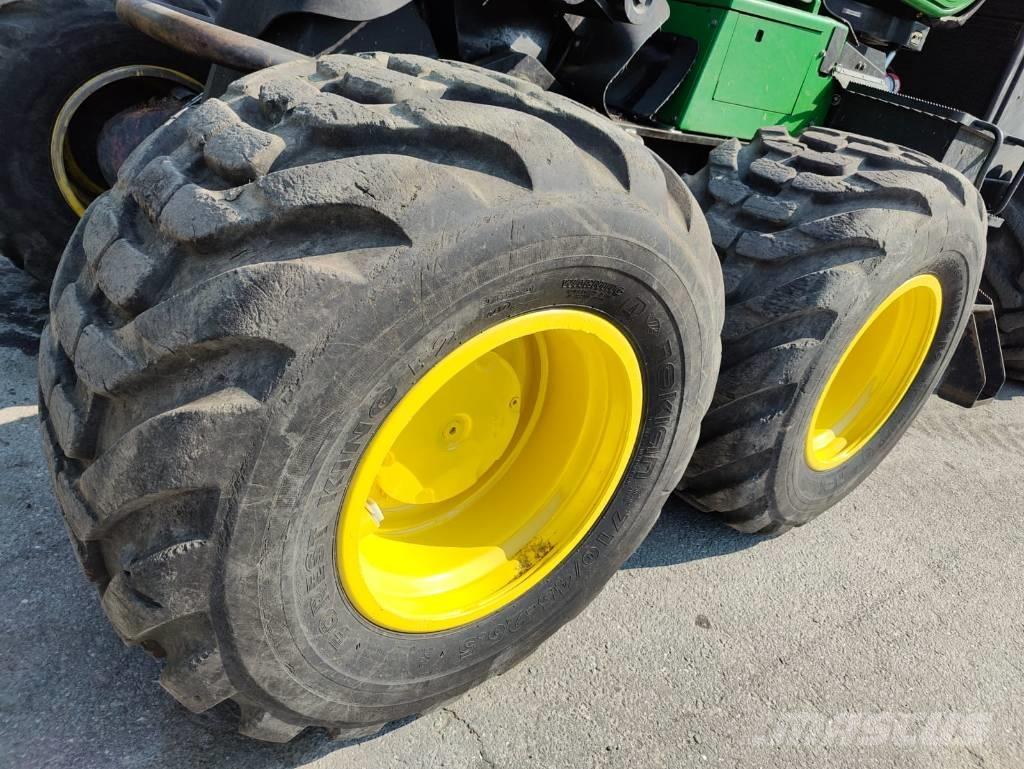 John Deere 1270 G Harvesteri