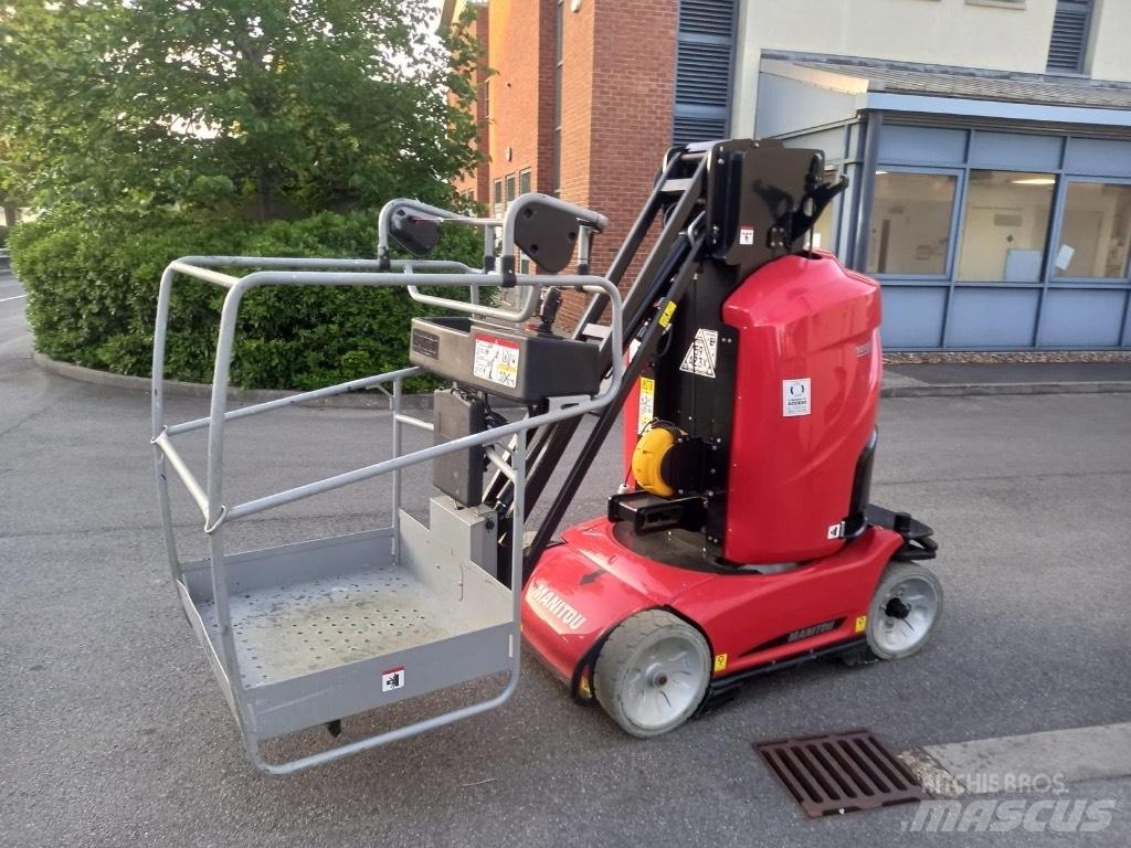 Manitou 100 VJR Vertikālie pacēlāji
