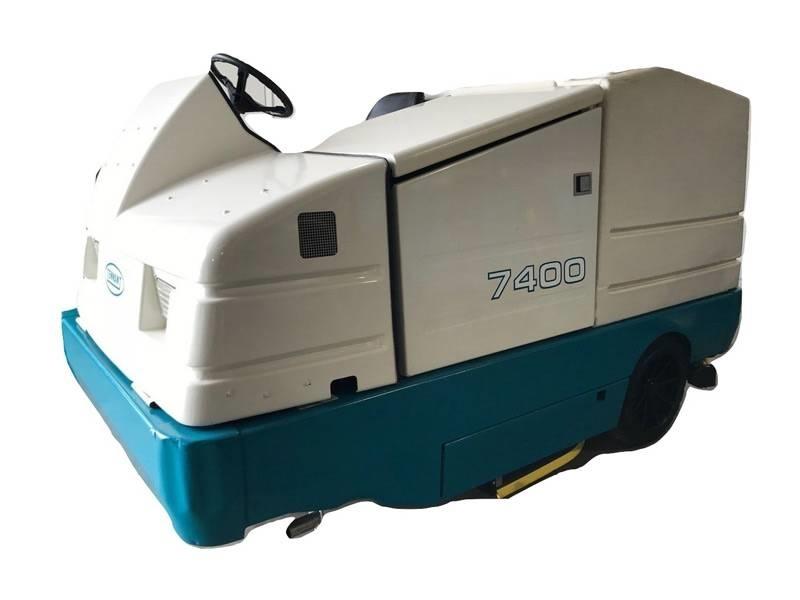 Tennant 7400 GAZ Ielu tīrīšanas mašīnas