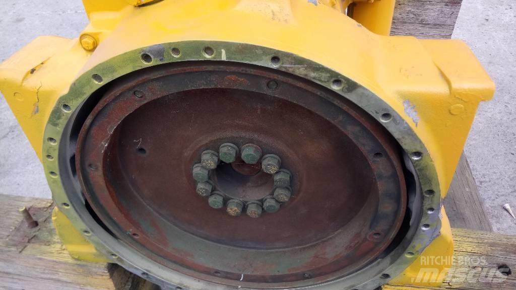 CAT 245 D Dzinēji