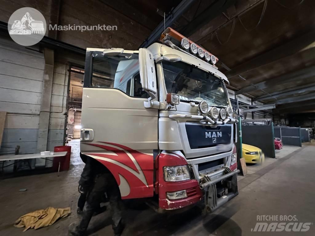 MAN TGX 35.540 Treileri ar āķi