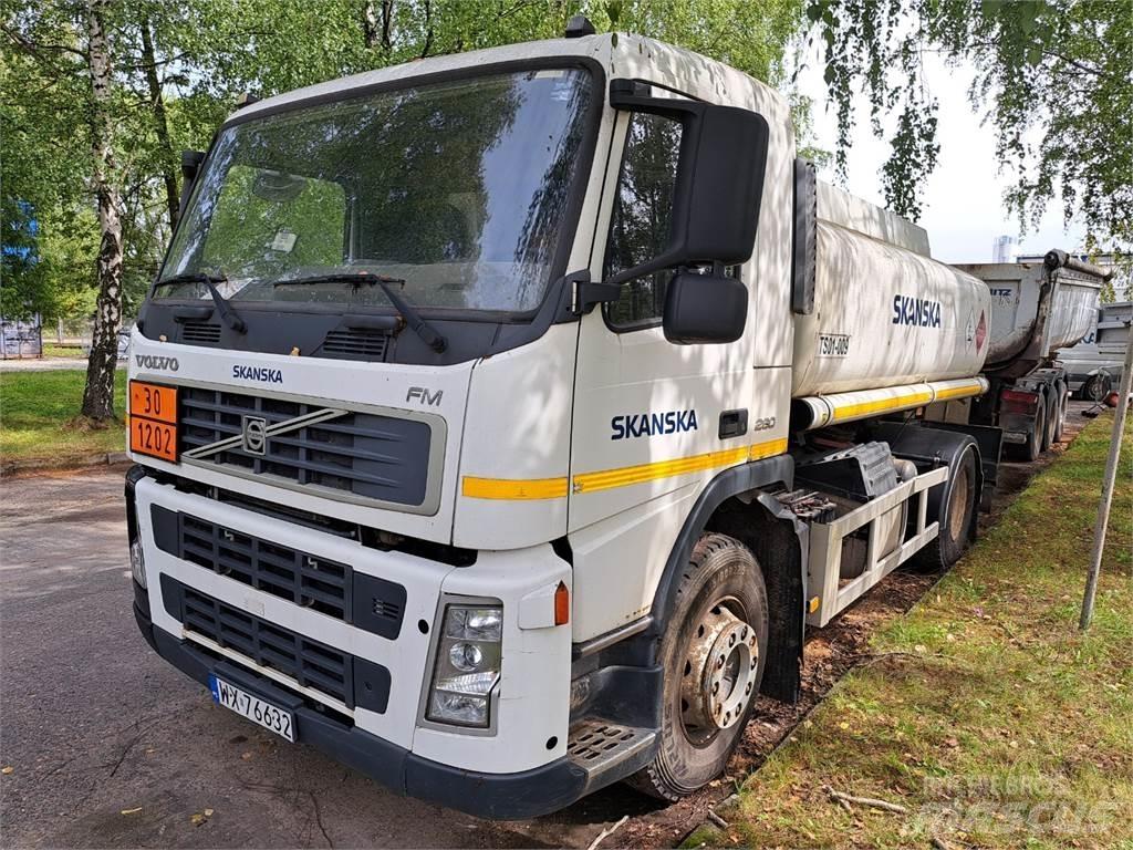 Volvo FM 260 Autocisterna