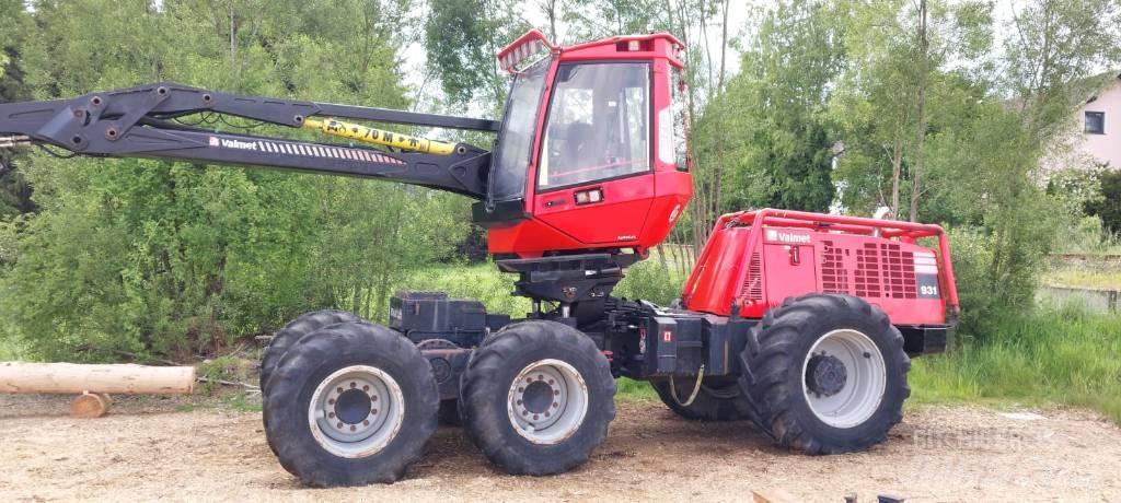 Komatsu 931 Harvesteri
