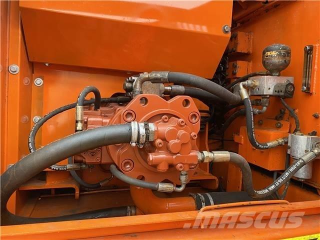 Doosan DH220LC-7 Kāpurķēžu ekskavatori