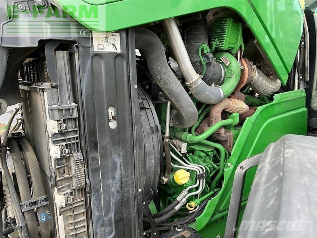 John Deere 6215r Traktori