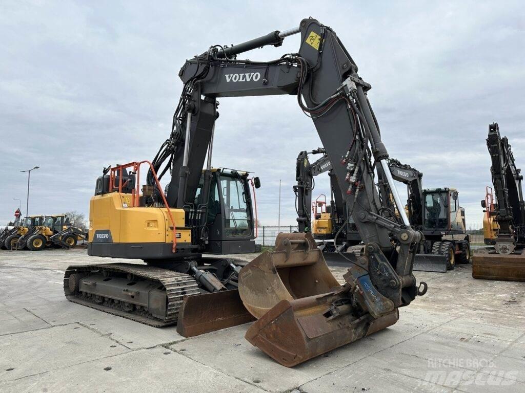 Volvo ECR235EL Kāpurķēžu ekskavatori