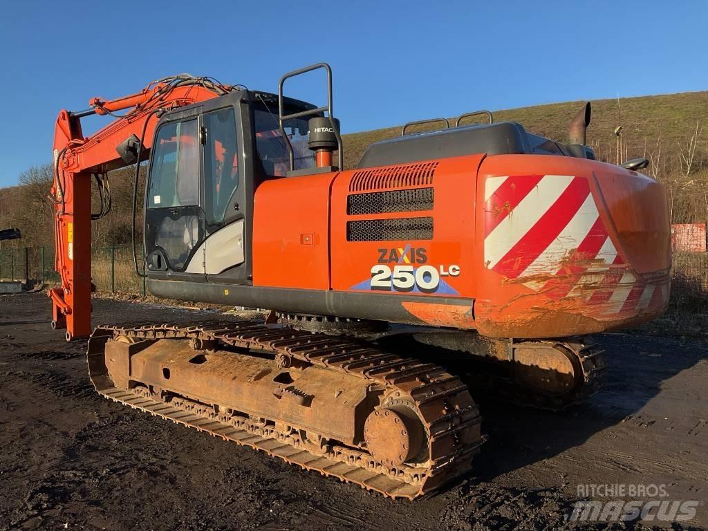 Hitachi ZX 250 LC-6 Kāpurķēžu ekskavatori