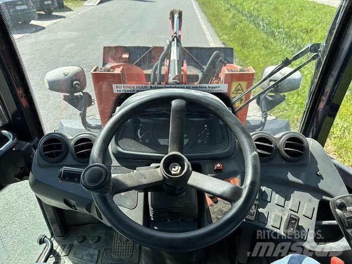 Kubota R065 Iekrāvēji uz riteņiem