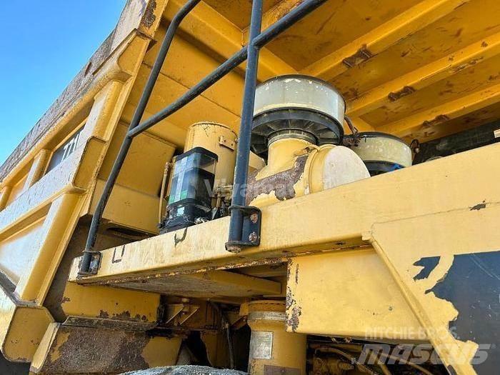 CAT 771D Mini pašizgāzēji