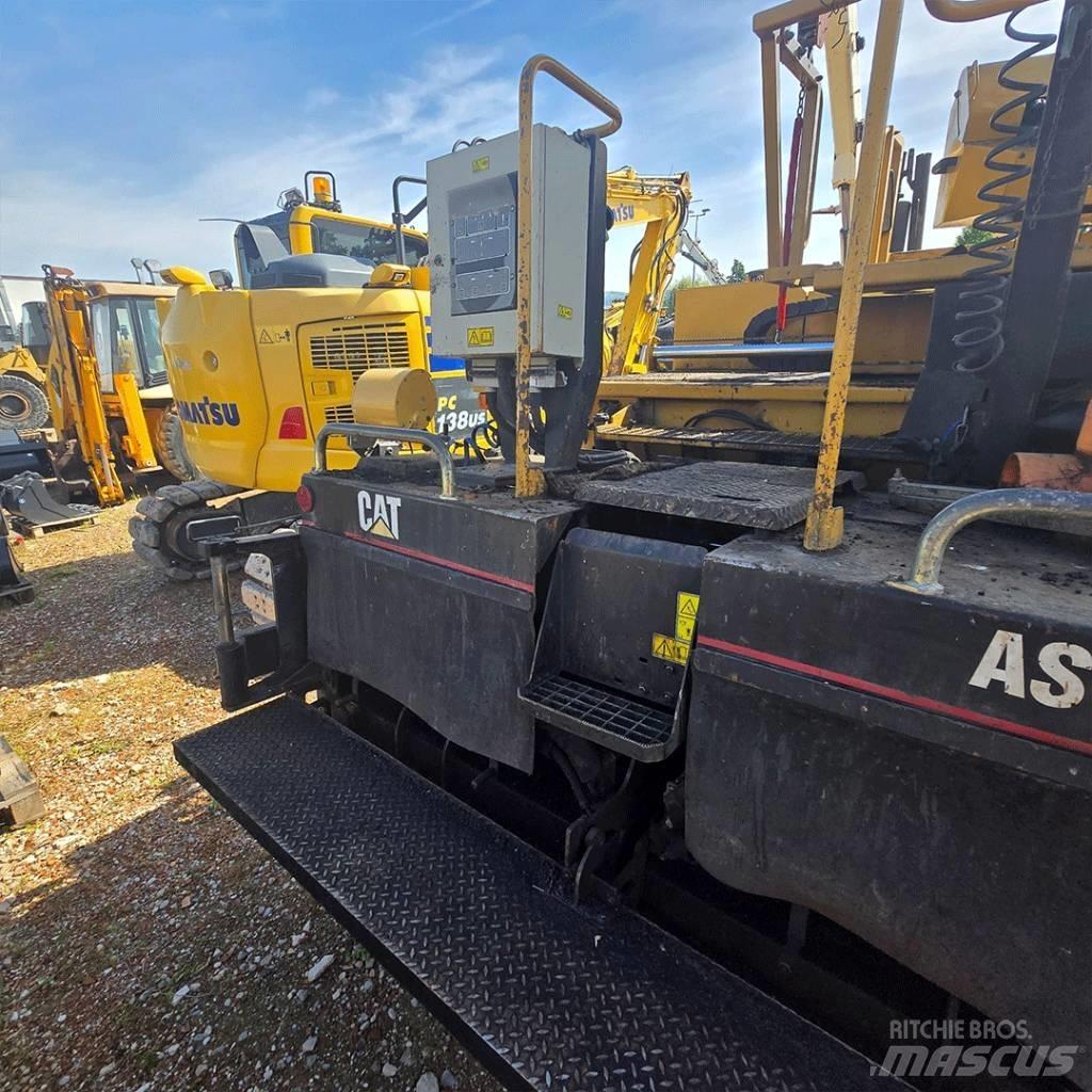 CAT AP 600 Asfalta klājēji
