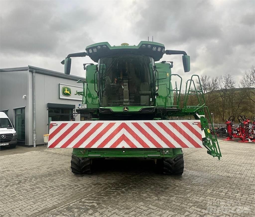 John Deere X9 - 1000 Ražas novākšanas kombaini