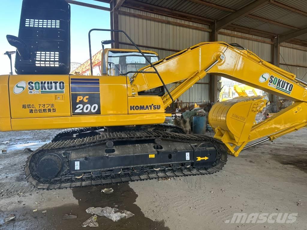 Komatsu PC 200-8 Vidēja lieluma ekskavatori 7 t - 12 t