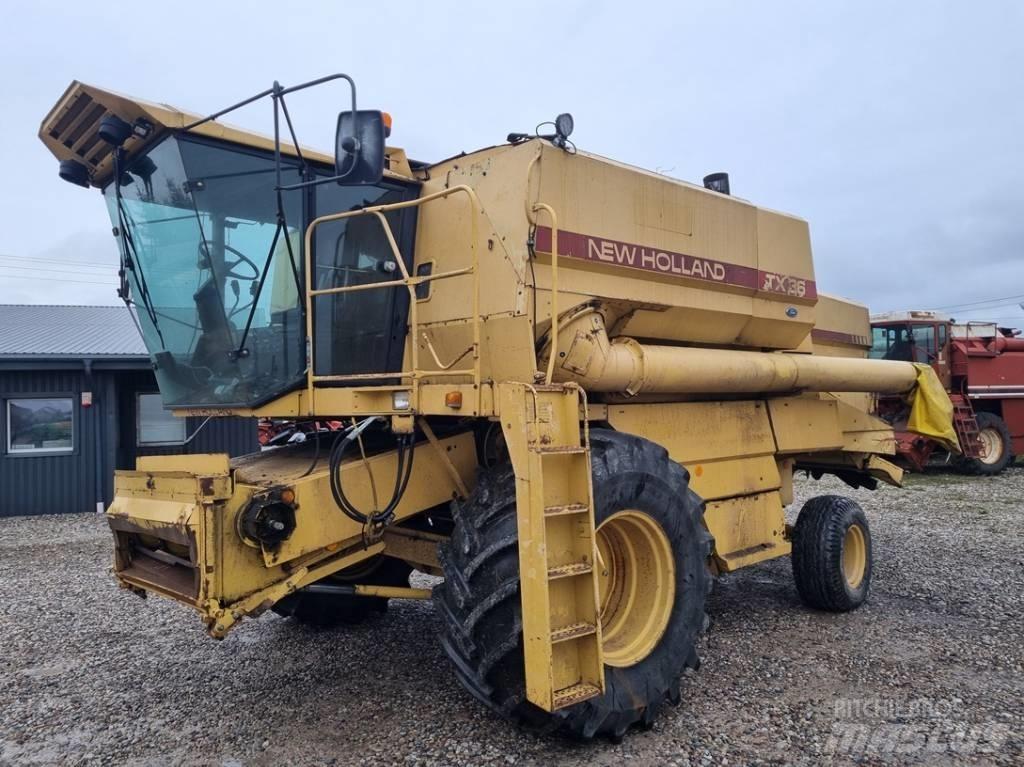 New Holland TX 36 Ražas novākšanas kombaini