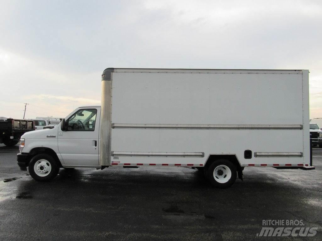 Ford E-350 Furgons