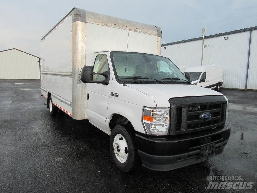 Ford E-350 Furgons