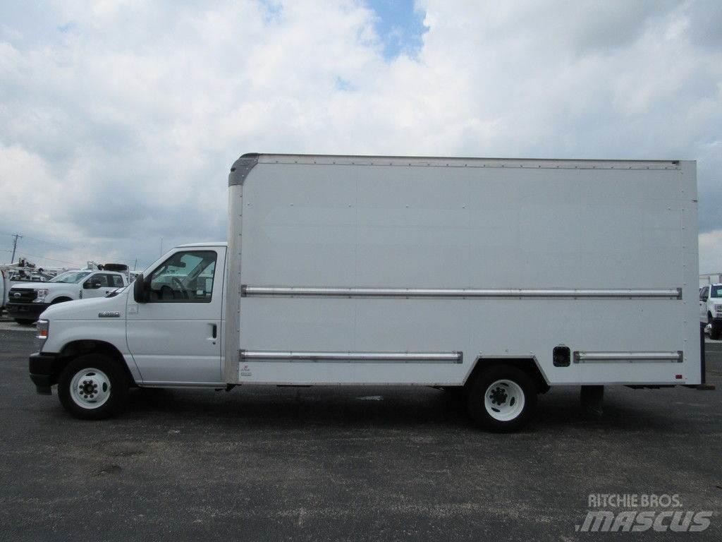 Ford E-350 Furgons