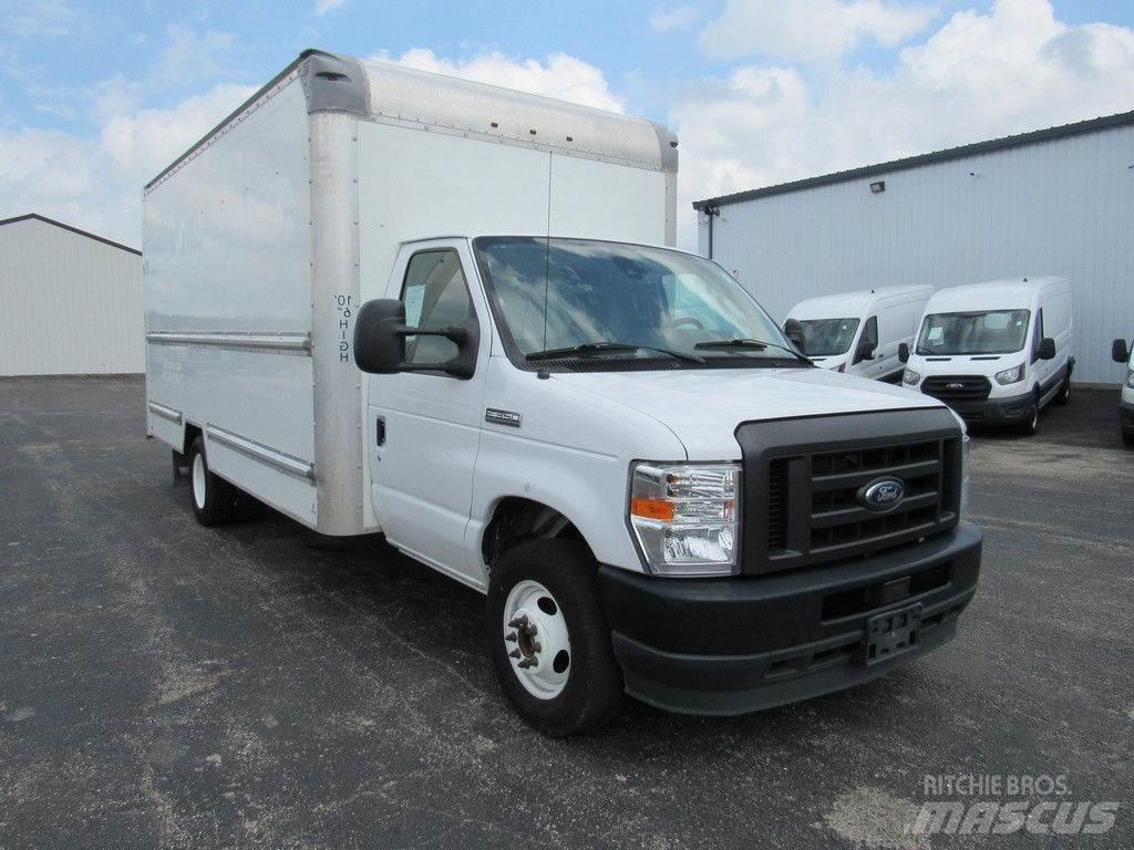 Ford E-350 Furgons
