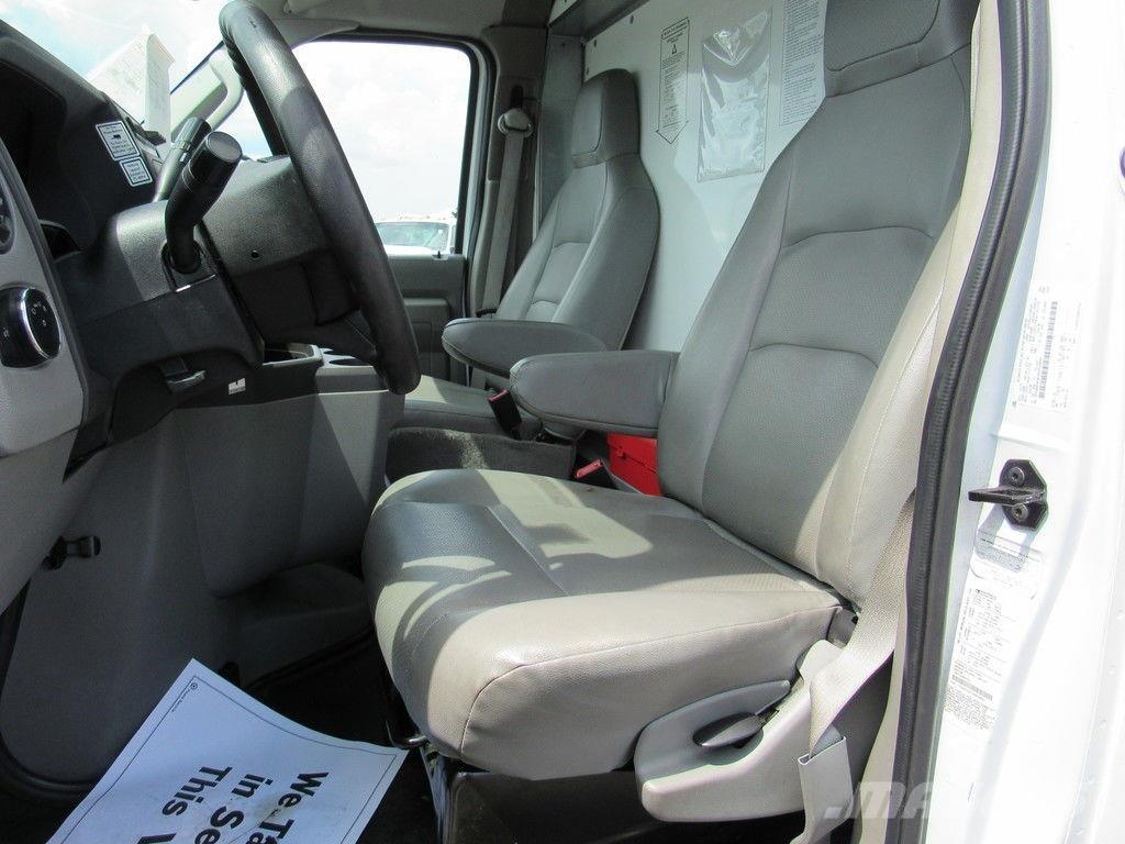 Ford E-350 Furgons