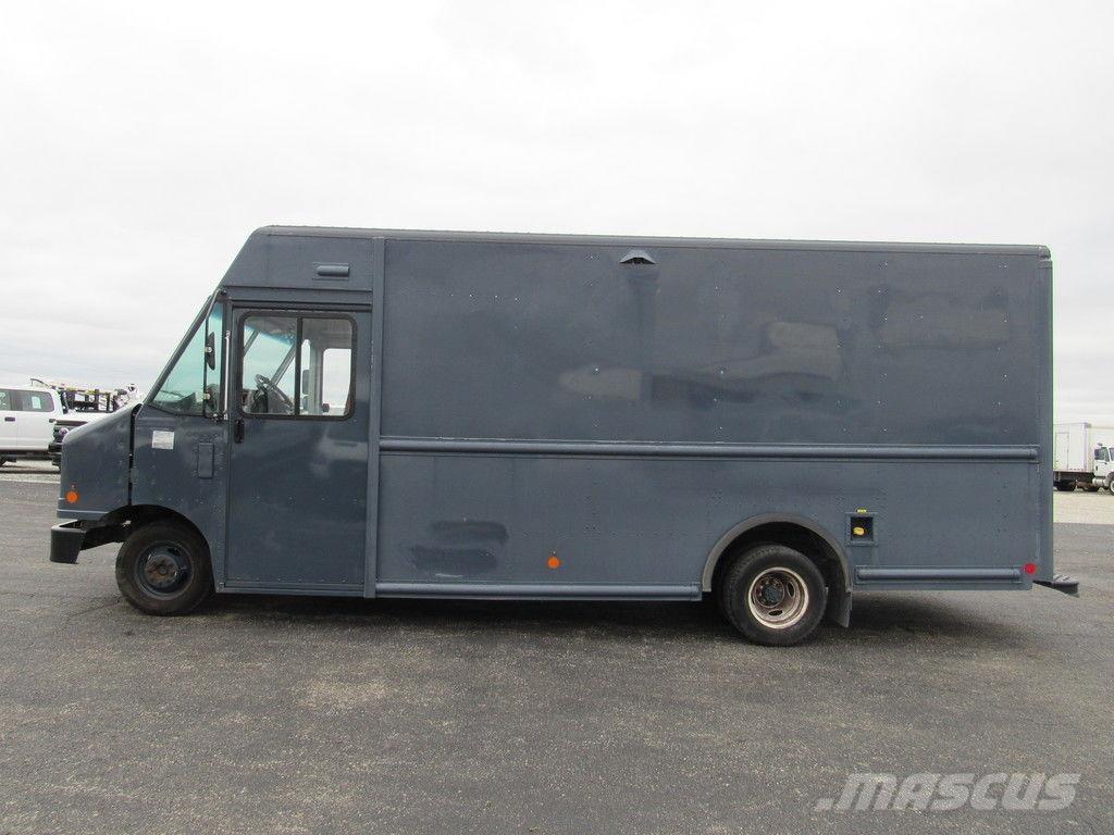 Ford E-450 Furgons