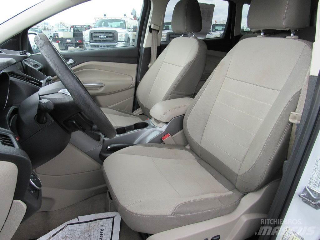 Ford Escape Automašīnas