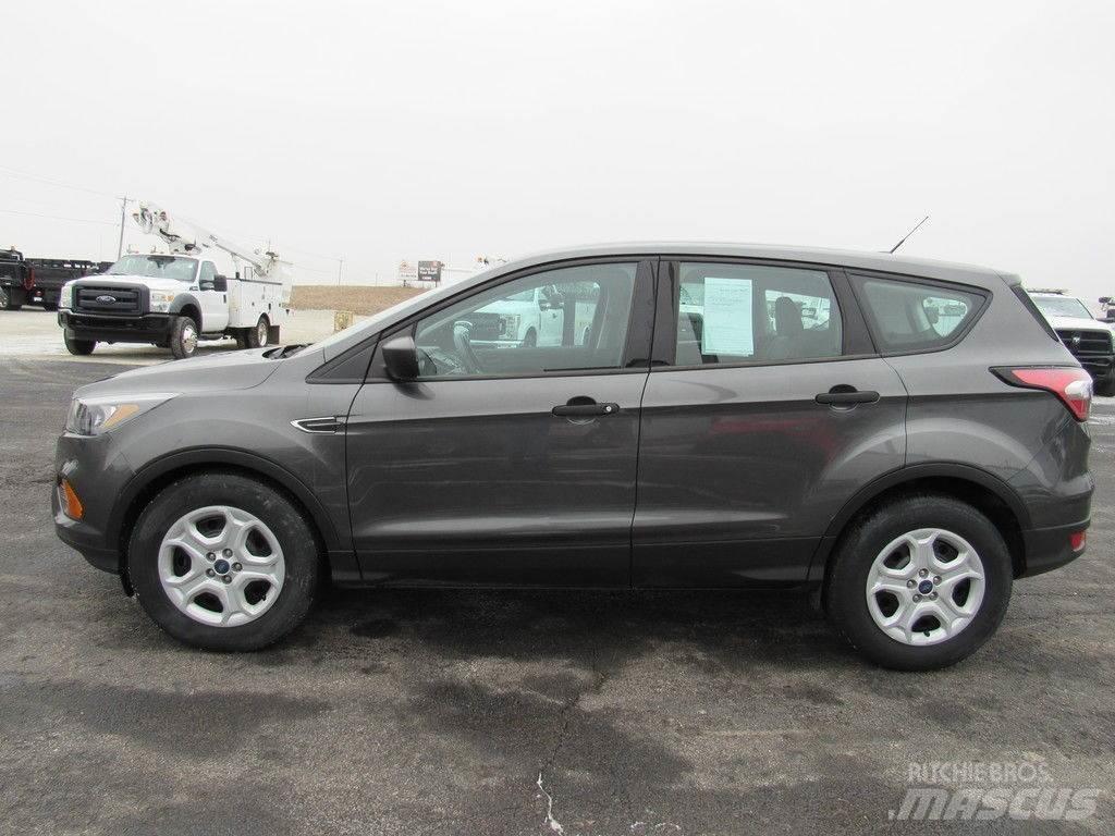 Ford Escape Automašīnas