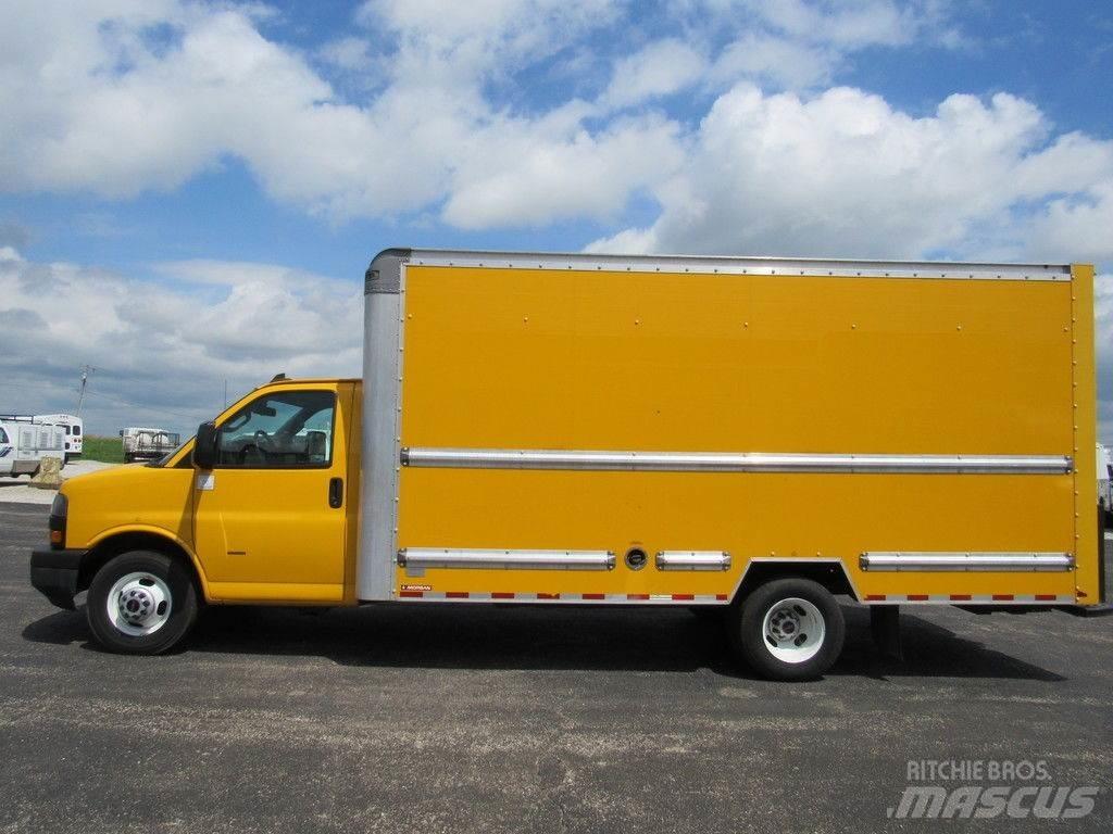 GMC Savana 3500 Furgons