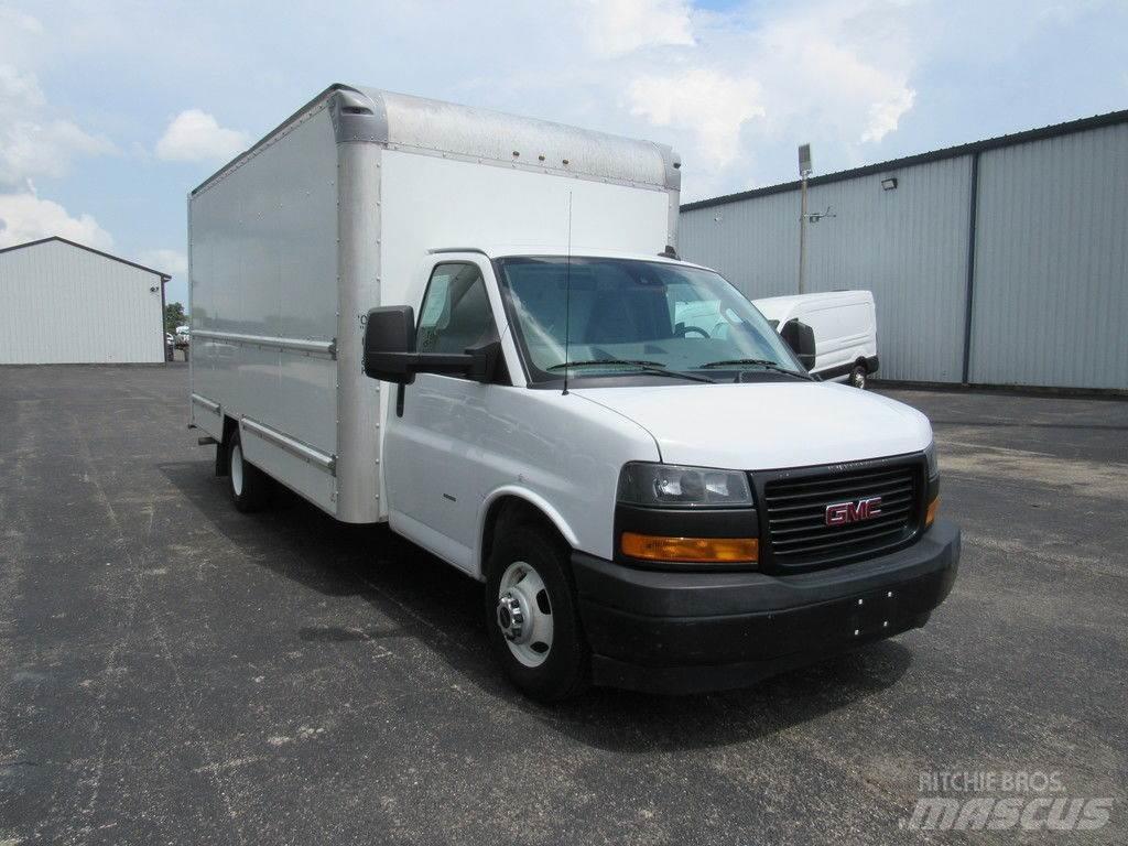 GMC Savana 3500 Furgons