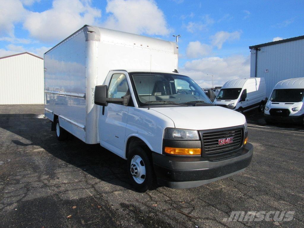 GMC Savana 3500 Furgons