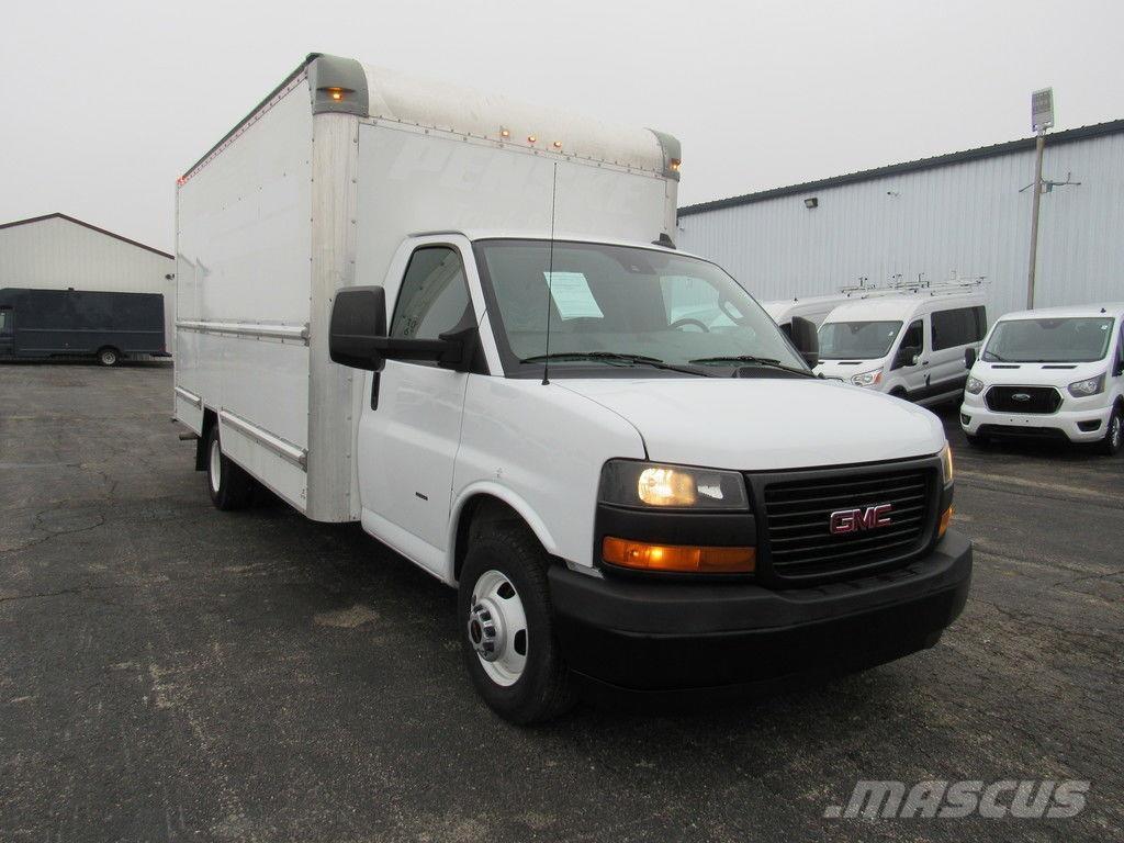 GMC Savana 3500 Furgons